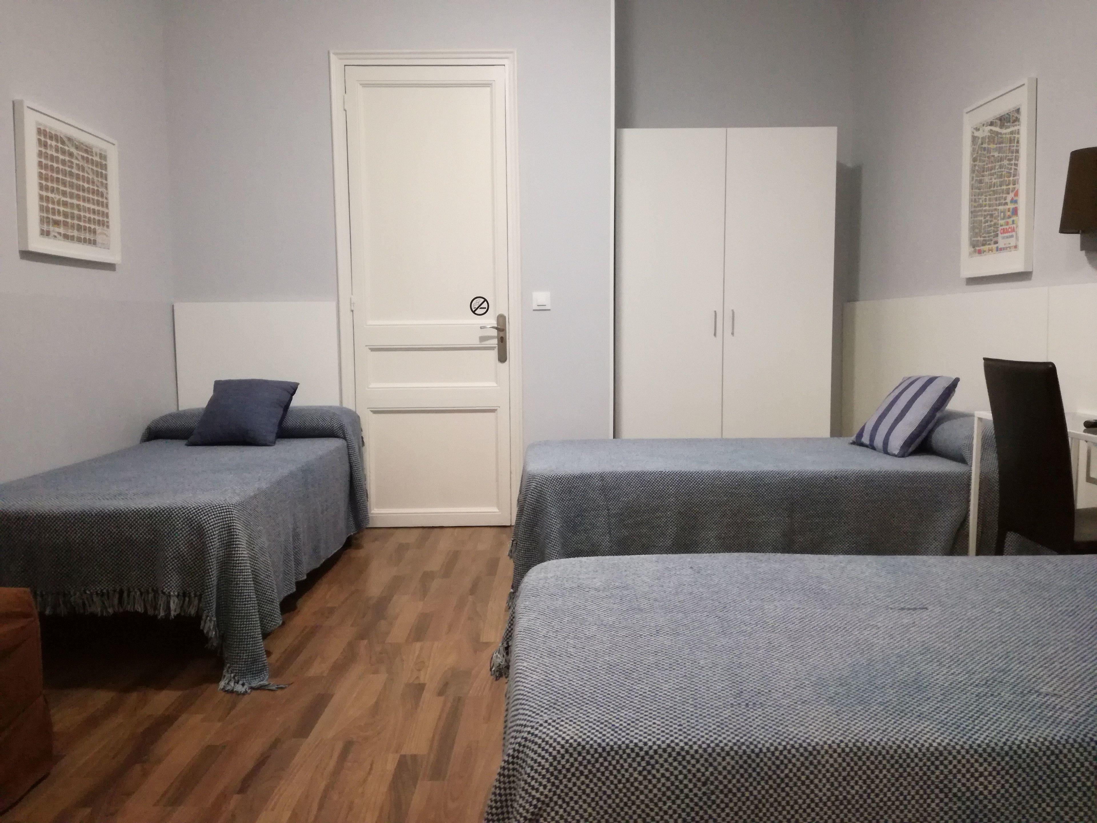 Hostal Lesseps — Photos 3